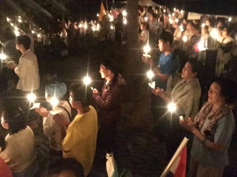 จุดเทียนถวายเป็นพระราชกุศลให้ ในหลวงร.9 บนดอยอินทนนท์