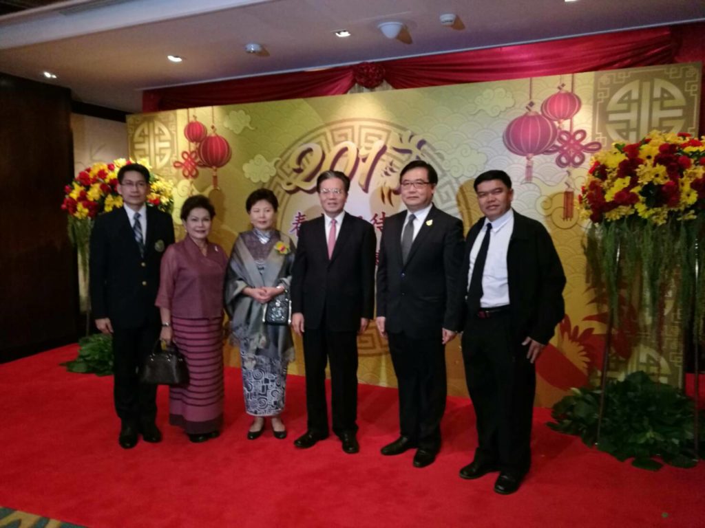 ฉลองตรุษจีน - หนิง ฟู่ขุย เอกอัครราชทูตจีนประจำประเทศไทย เป็นประธานงานเลี้ยงฉลองปีใหม่จีน โดยมี พรชัย มงคลวนิช อธิการบดีมหาวิทยาลัยสยาม พร้อมคณะผู้บริหาร ร่วมแสดงความยินดีด้วย ณ ห้องแกรนด์บอลรูม โรงแรมแชงกรี-ลา เมื่อเร็วๆนี้ 