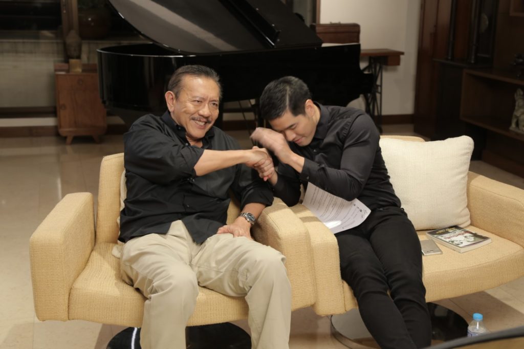 ชูวิทย์1