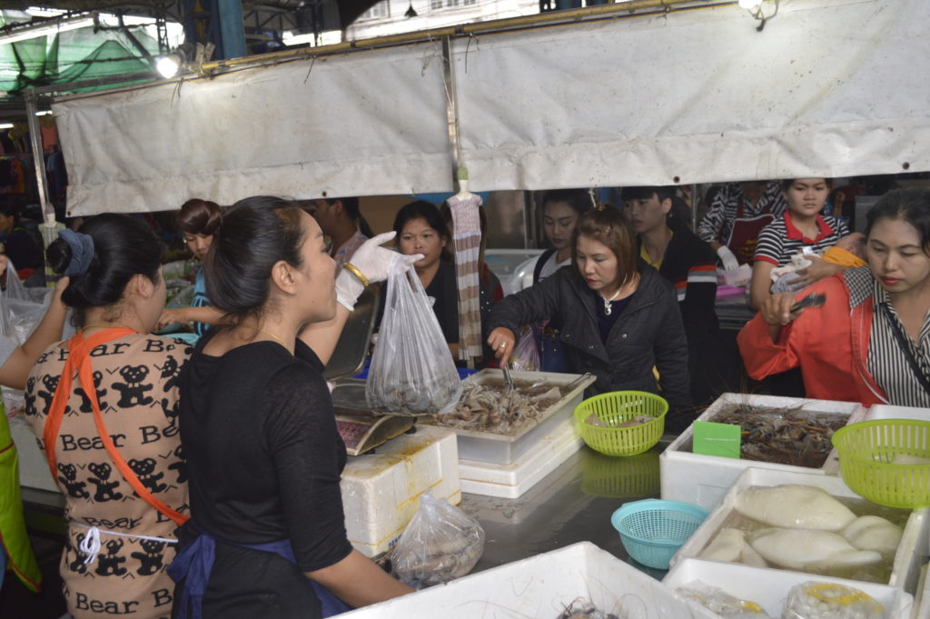 ตลาดนครพนม1