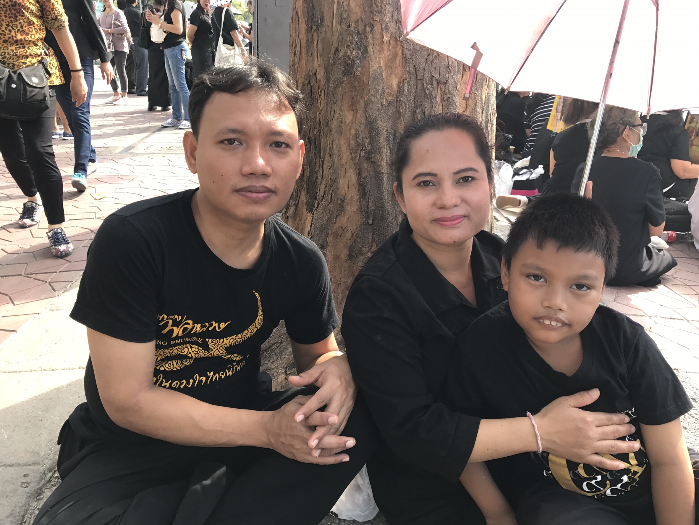 นายสมชายและครอบครัว