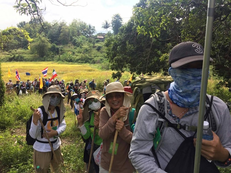 บรรยากาศขึ้นดอยอินทนนท์ของนักศึกษาครูสมาธิ รุ่น 38