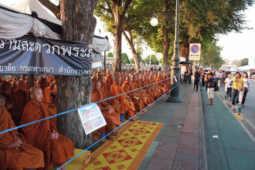 พระธุดงค์2