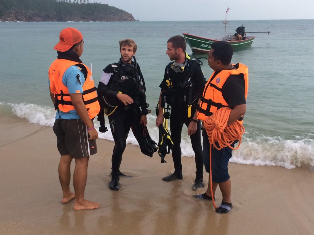หนุ่มยุ่น02