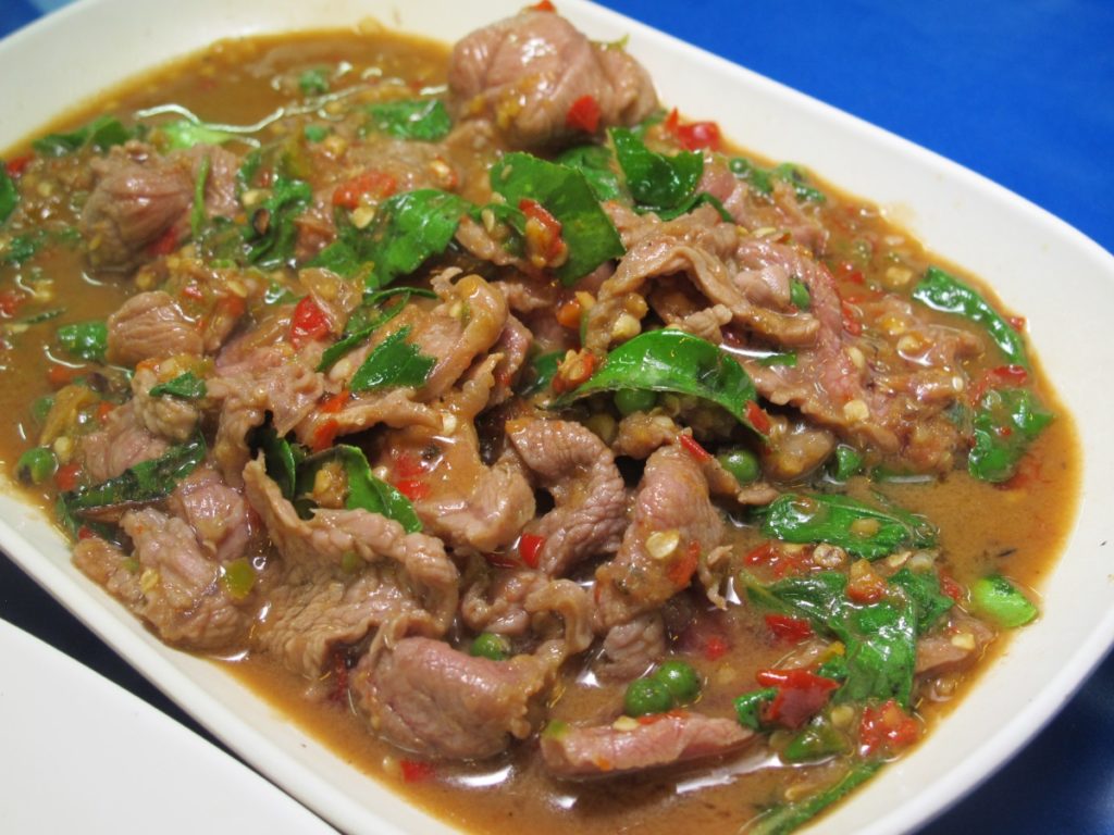 เนื้อน่องลายผัดกะเพรา