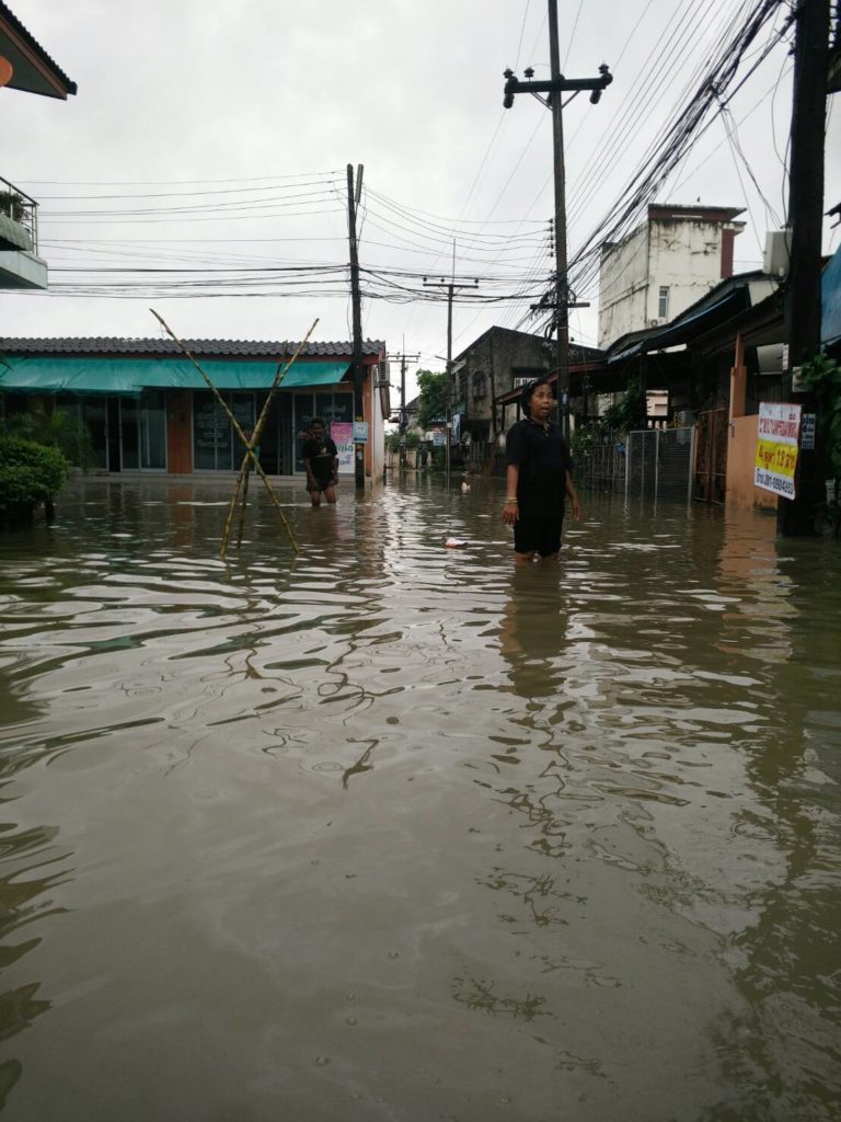 เมืองคอนน้ำท่้วม02