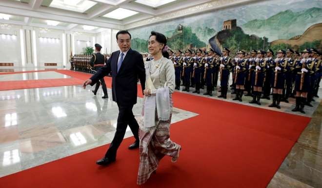 การเยือนจีนของนางออง ซาน ซูจี ภาพจาก scmp.com 