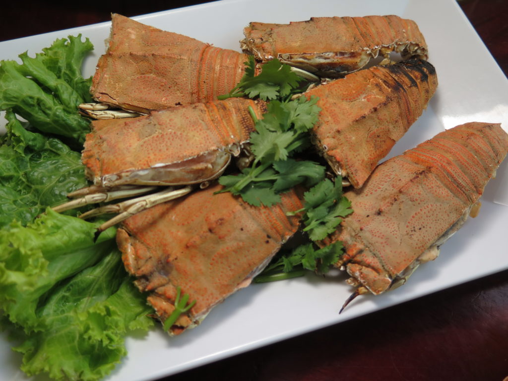 11 KruaLoongTee กั้งกระดานเผา