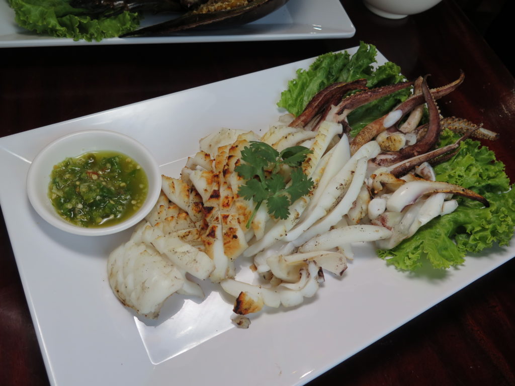 16 KruaLoongTee หมึกหอมย่าง
