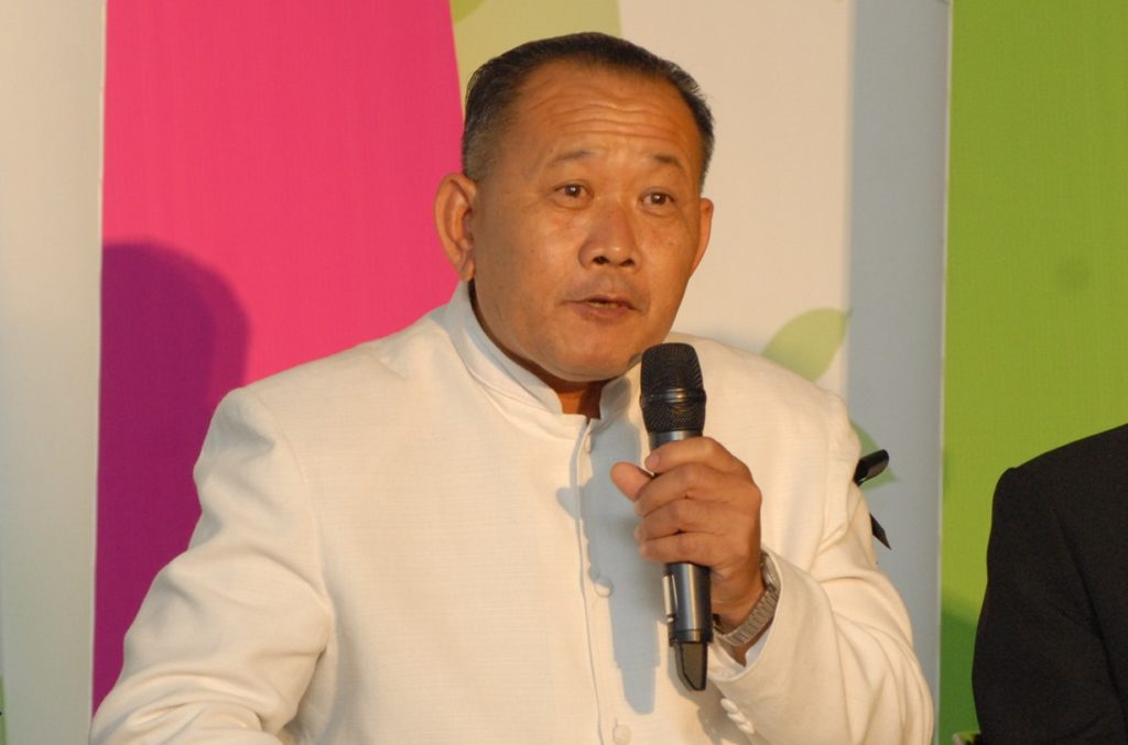 นิพนธ์ คนขยัน