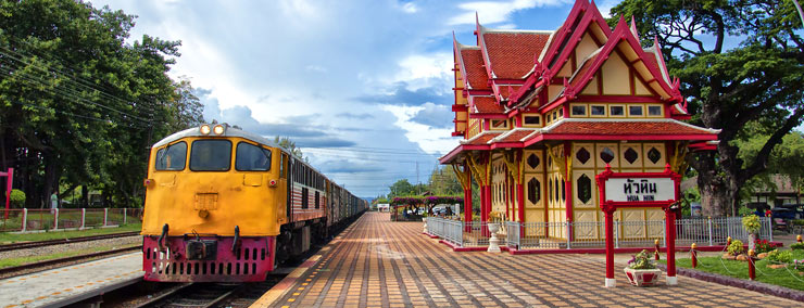 เมืองตากอากาศ "หัวหิน" กับสัญลักษณ์ที่นักท่องเที่ยวคุ้นเคย