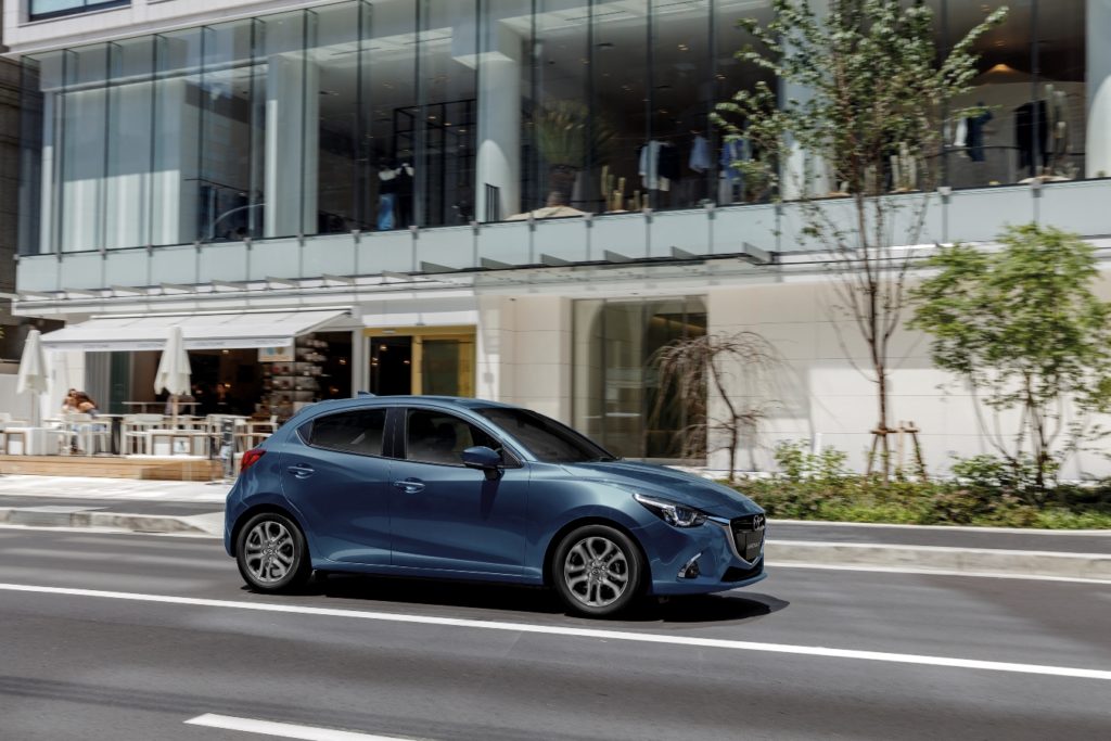Mazda2_2