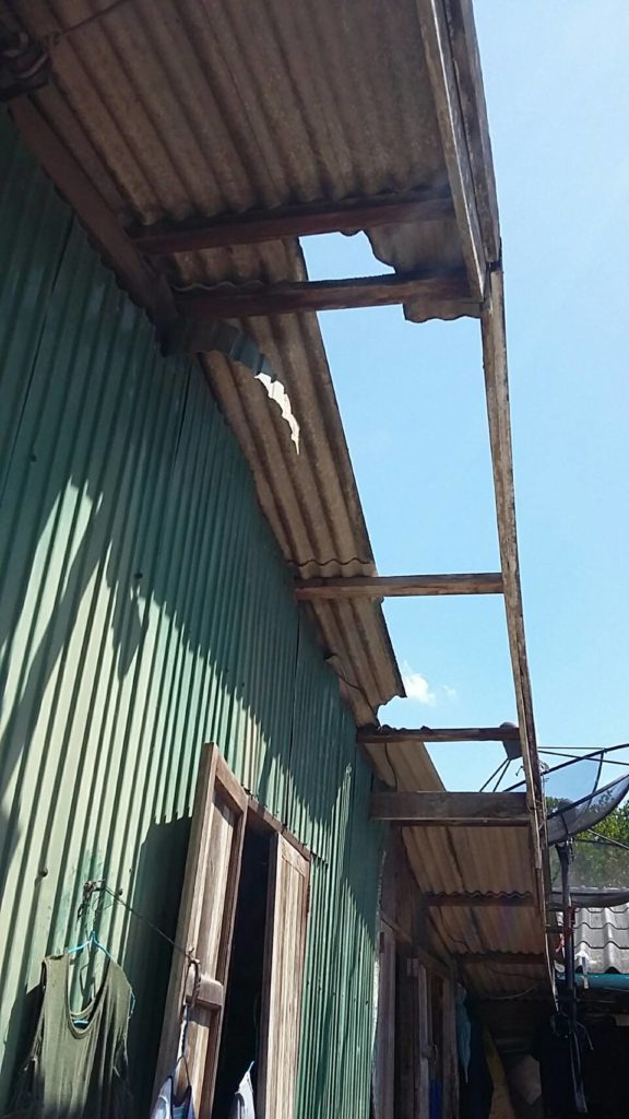 Roof03