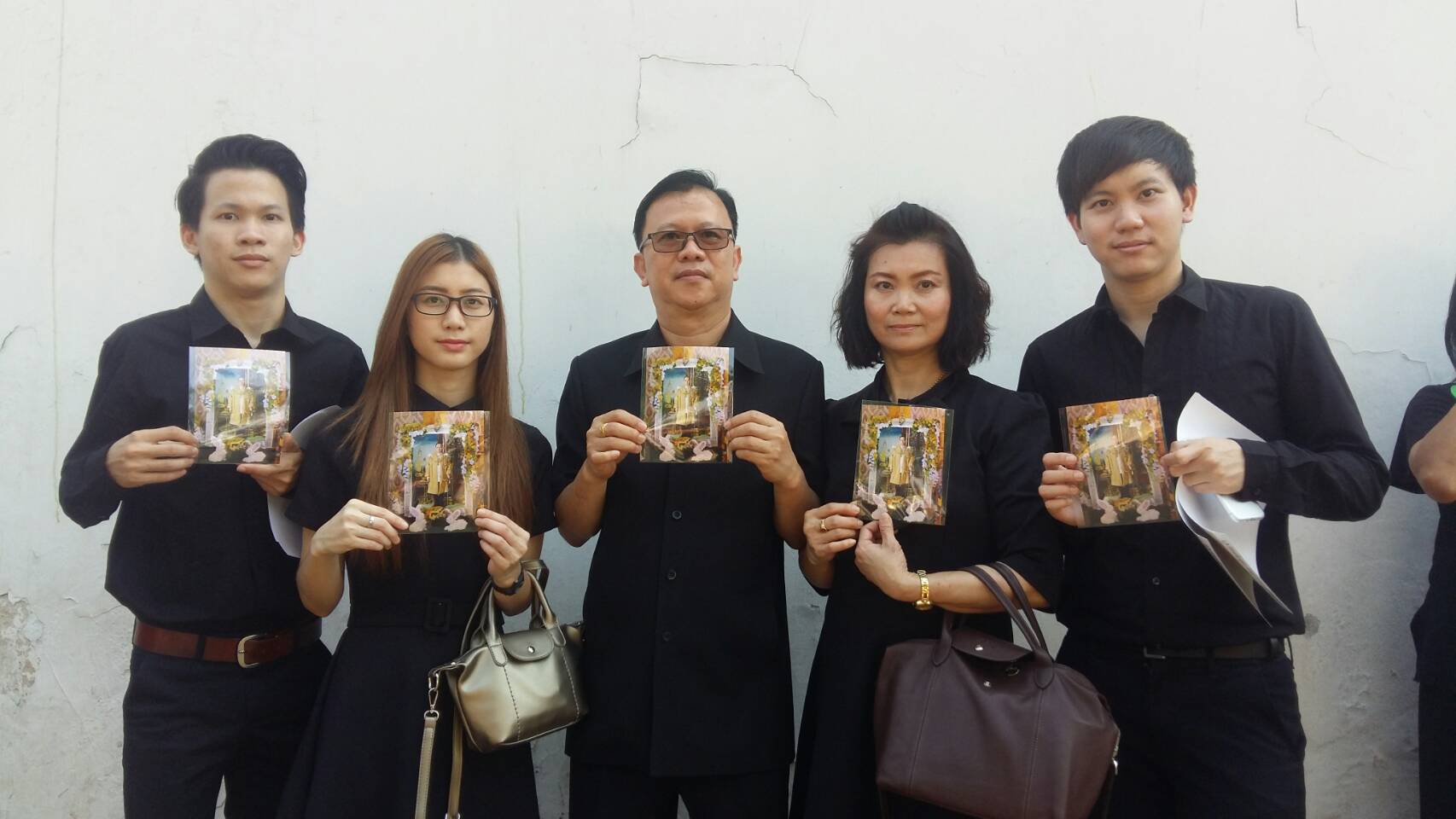 ครอบครัวกลุ่มเหรียญทอง