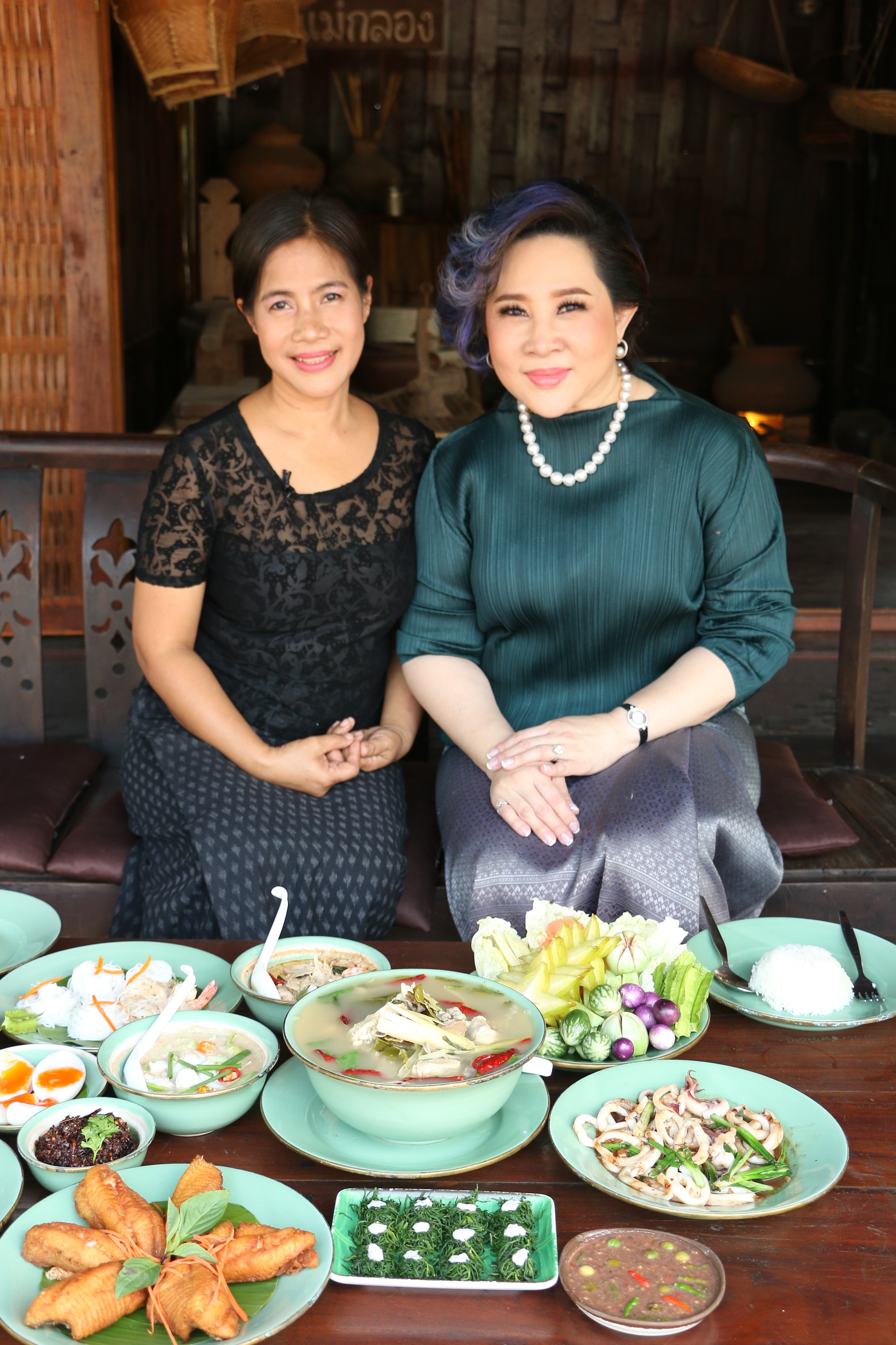 คุณตุ๊กตา สุพัตรา สารสิทธิ์