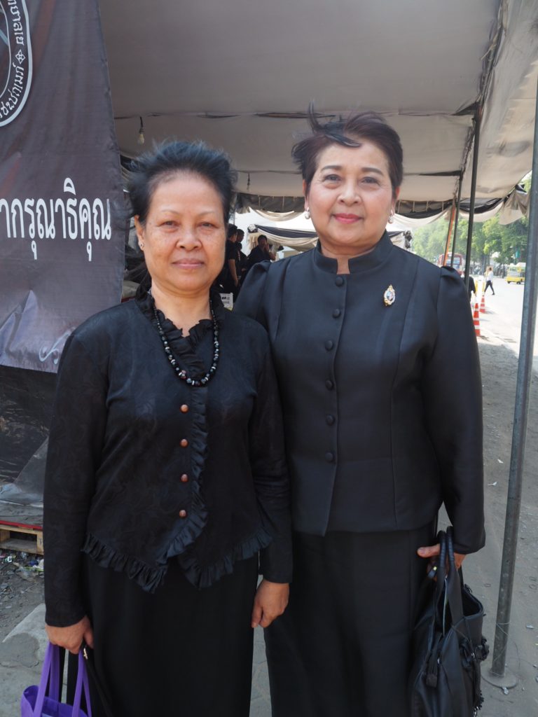 นางบานชื่นและนางพรรัตน์