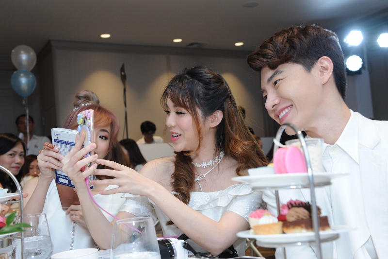 บัวบลิ๊ง Live สด (800x533)