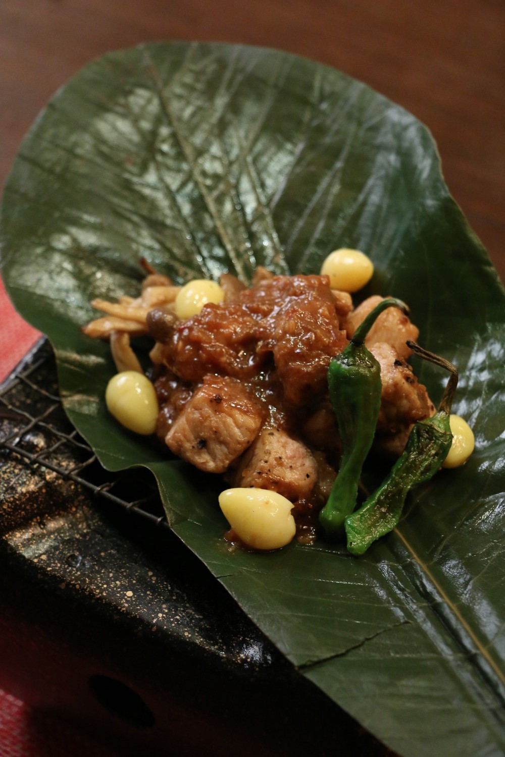 หมูคุโรบุตะสันนอกย่าง พร้อมซอสมิโซะบาร์บีคิว
