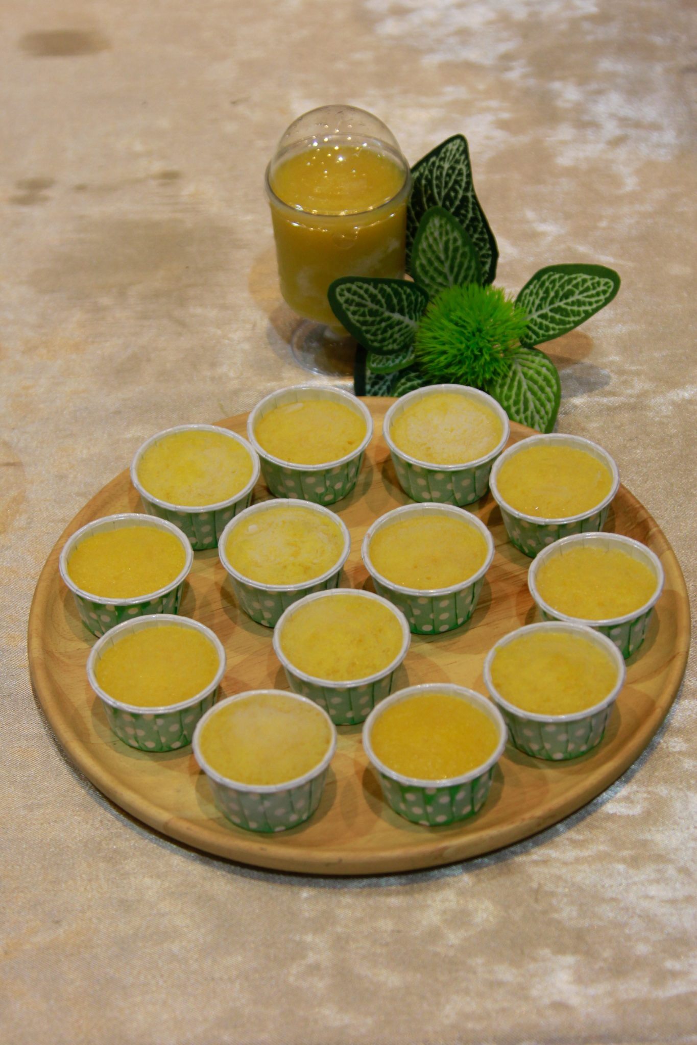 ไอศกรีมแห่งความสุข (รสมะม่วงผสมเสาวรส)   (3)