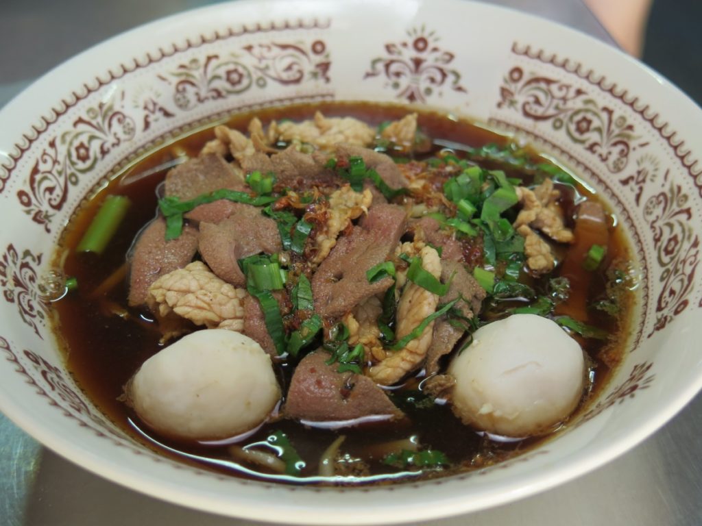 ก๋วยเตี๋ยวหมูเลียง