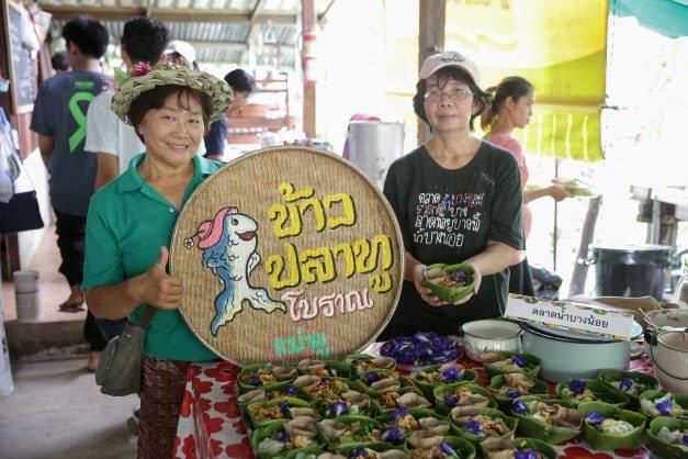 ป้าเล็ก ถิรดา เอกแก้วนำชัย ผู้บุกเบิกวิสาหกิจชุมชนบ้านริมคลองโฮมสเตย์ สมุทรสงคราม