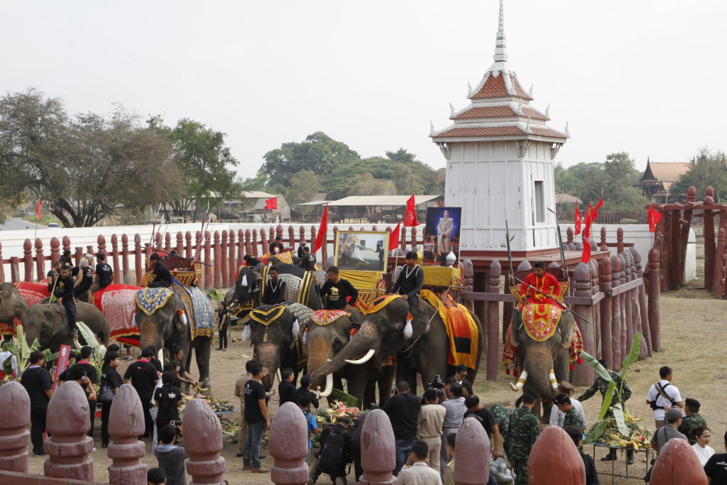201703131050027-20021028190200