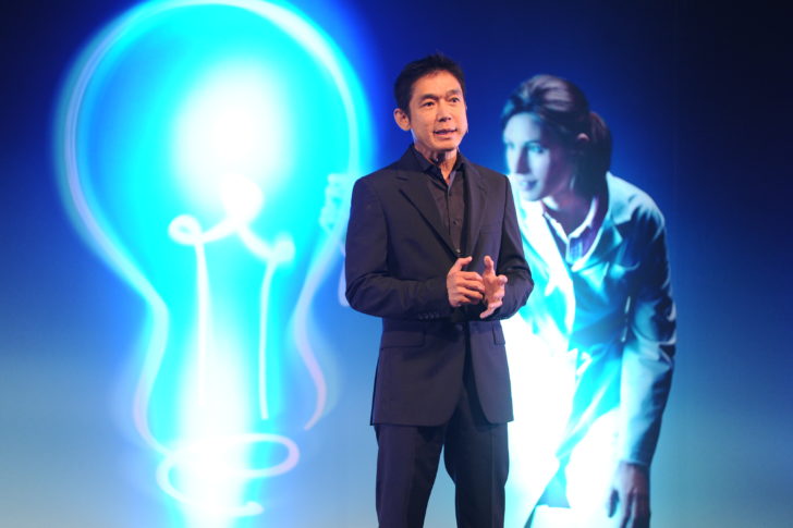 KhunPichetpong_Roche01
