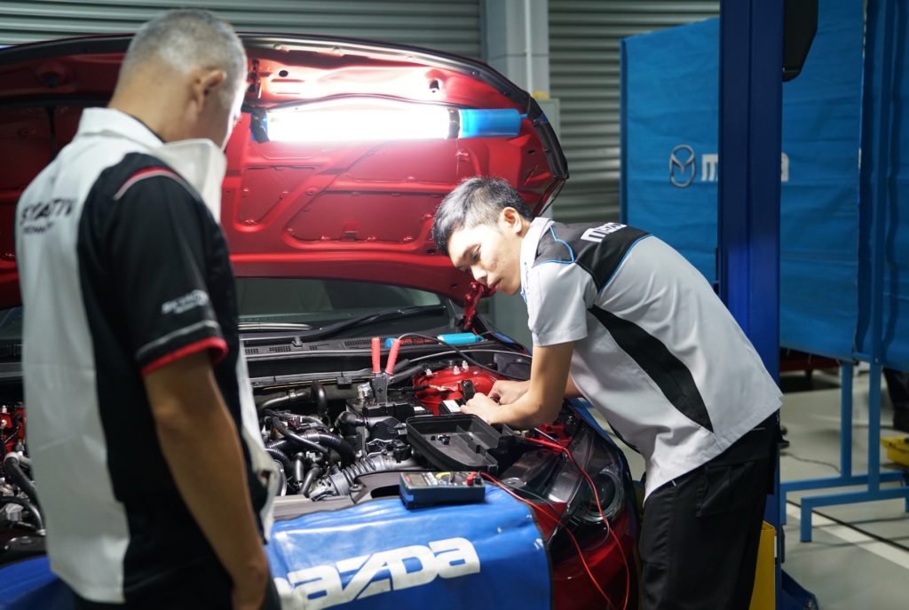 Mazda_4
