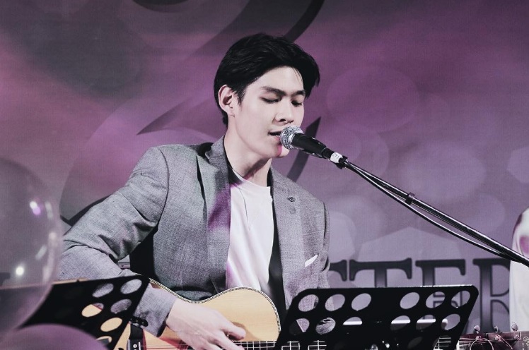 กานต์ โชว์ความสามารถทางดนตรี