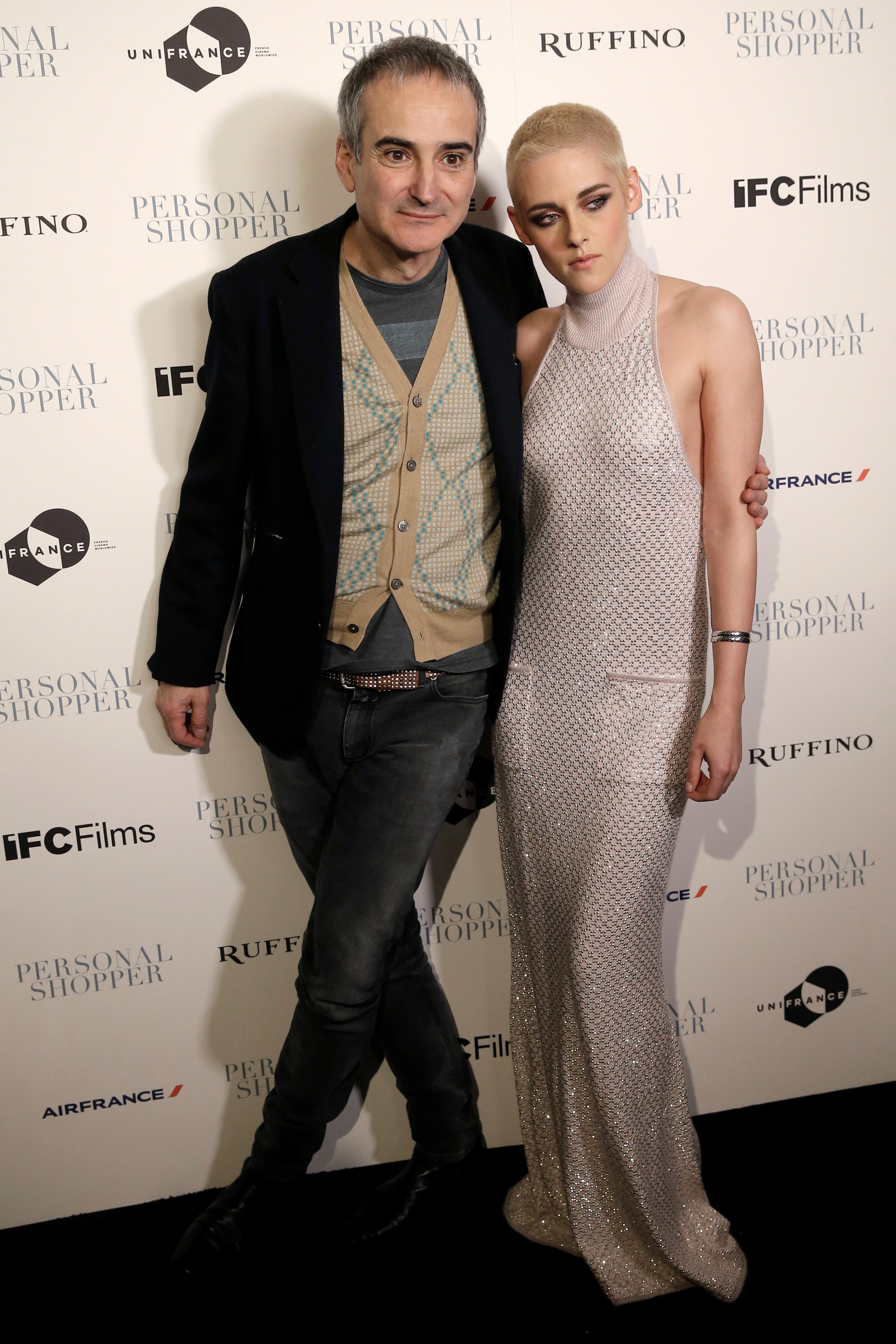  คริสเตน สจ๊วต กับ โอลิเวียร์ แอสซาแยส ผู้กำกับ Personal Shopper(รอยเตอร์)