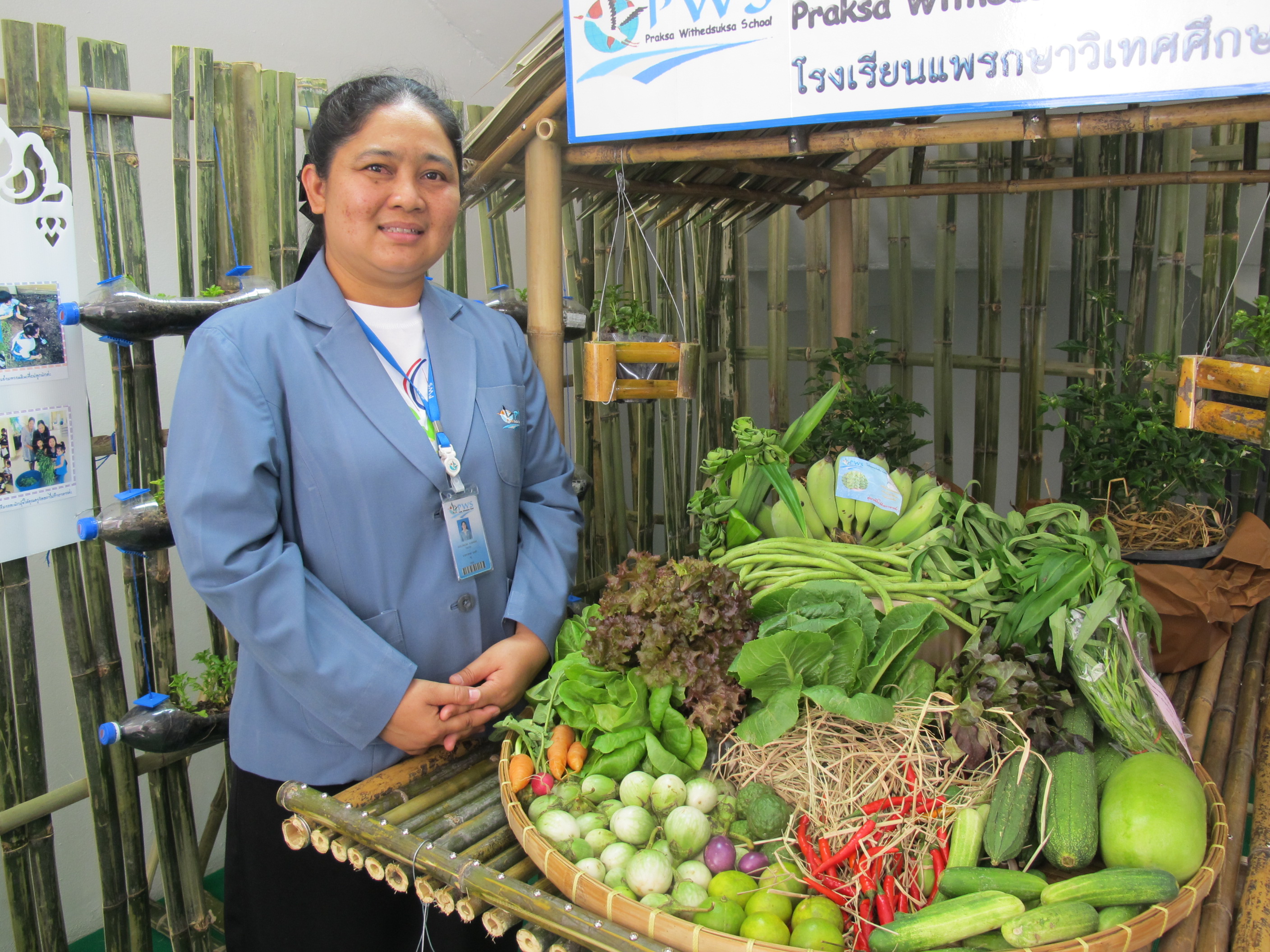 คุณครูสาคร นวลคำ