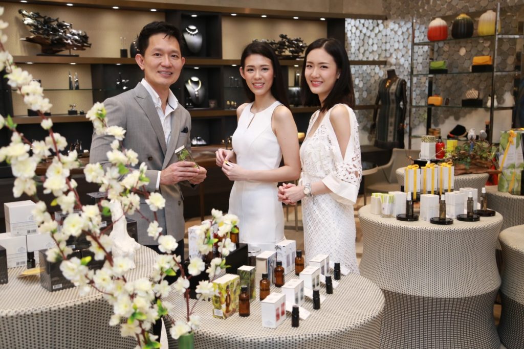 ฐิติพัฒน์ ศุภภัทรานนท์, พิมพ์พยัพ-อภินรา ศรีกาญจนา