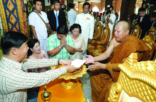 หลวงพ่อปรีชา หลวงพ่อไก่ชน
