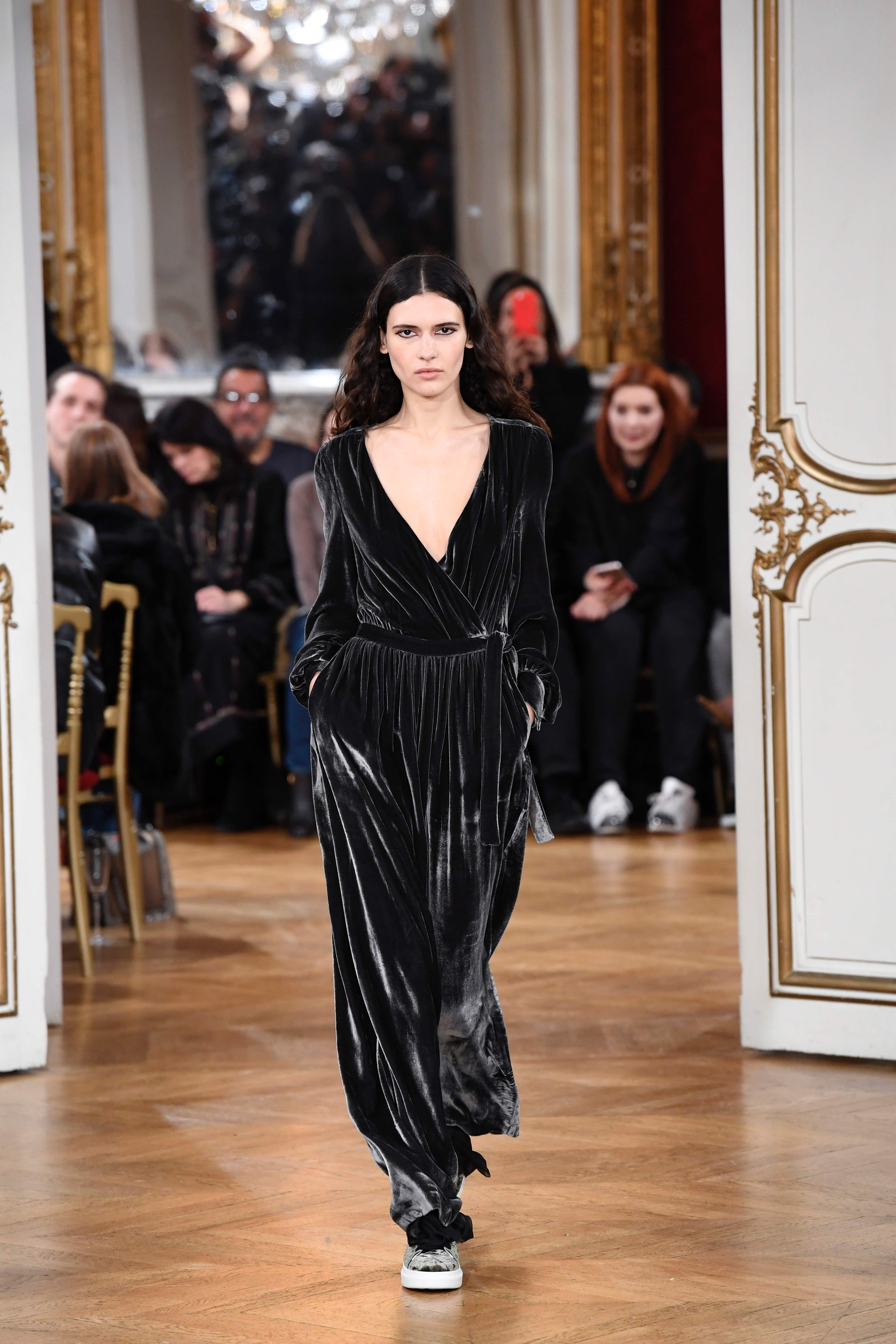 A model presents a creation by Paul and Joe during the women's Fall-Winter ready-to-wear collection fashion show in Paris on March 7, 2017. / AFP PHOTO / bertrand GUAY