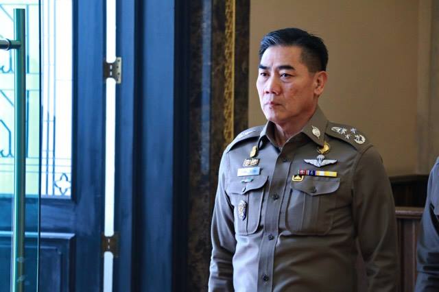 พล.ต.อ.จักรทิพย์ (รูปปจบ.)