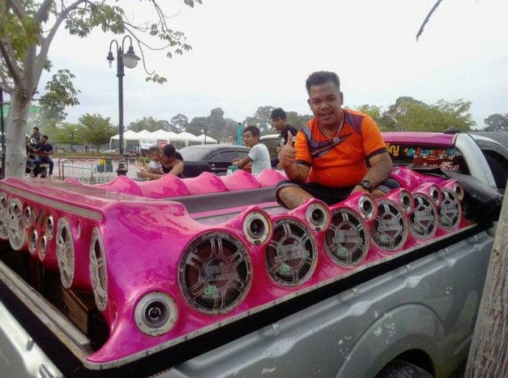 รถแต่งเครื่องเสียง