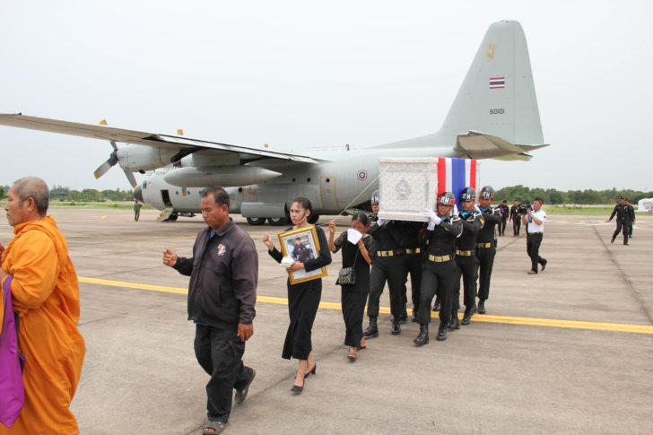 สกลนคร_รบศพทหารกลาสมเกยรต3