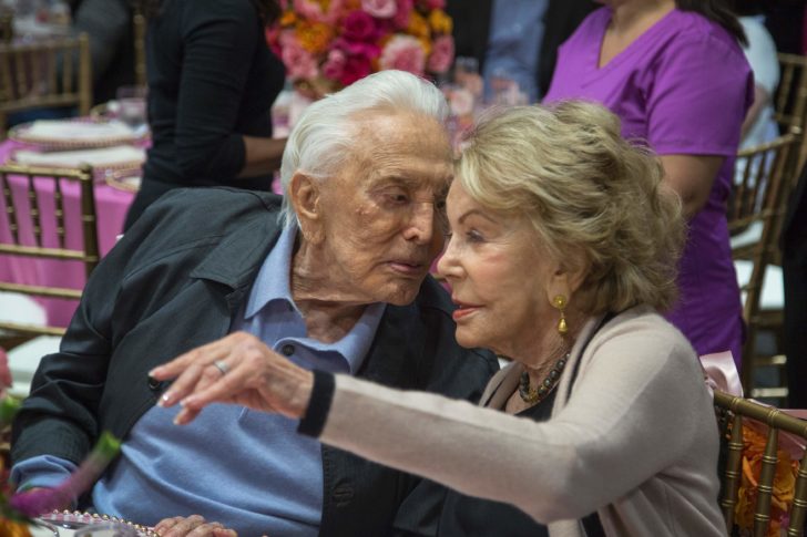 US-ENTERTAINMENT-CINEMA-KIRK DOUGLAS