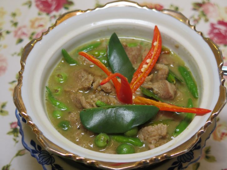 24Hacienda แกงเขียวหวานไก่พริกขี้หนู