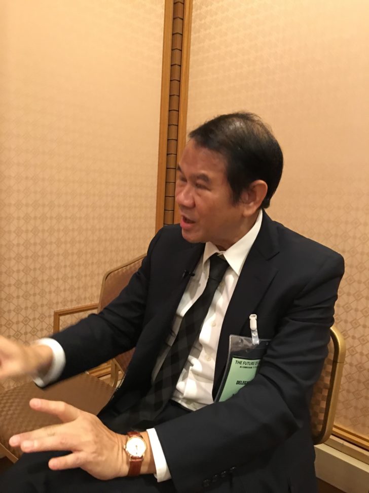 นายคณิศ แสงสุพรรณ