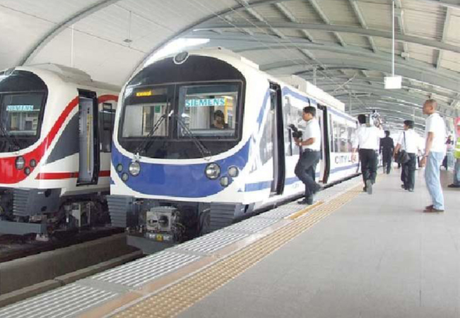 สกู๊ป-รปภ.รถไฟฟ้า