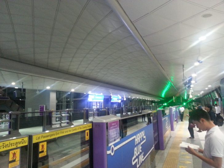รถไฟฟ้าสีม่วง