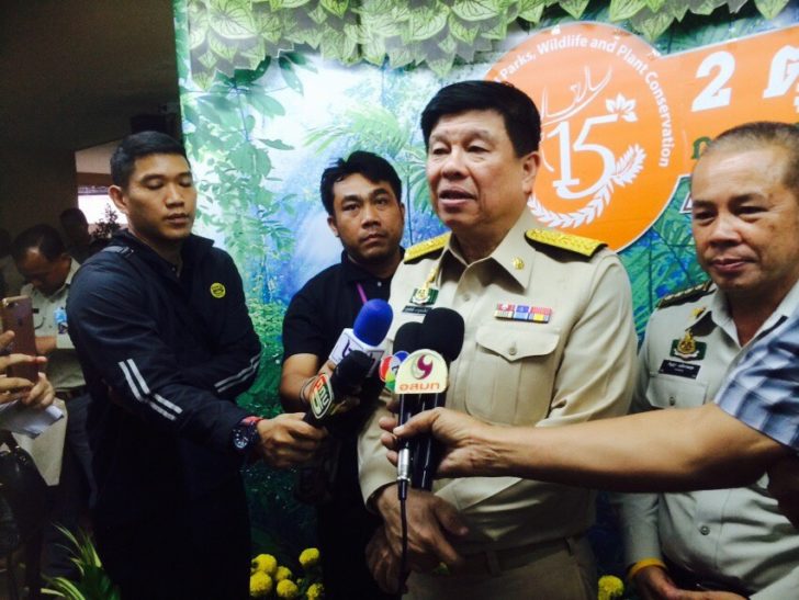 สุรศักดิ์ กาญจนรัตน์