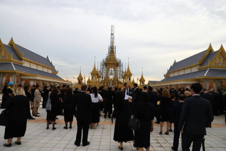 ทูตชมพระเมรุมาศ (3)
