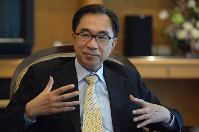 สถิตย์ ลิ่มพงศ์พันธุ์