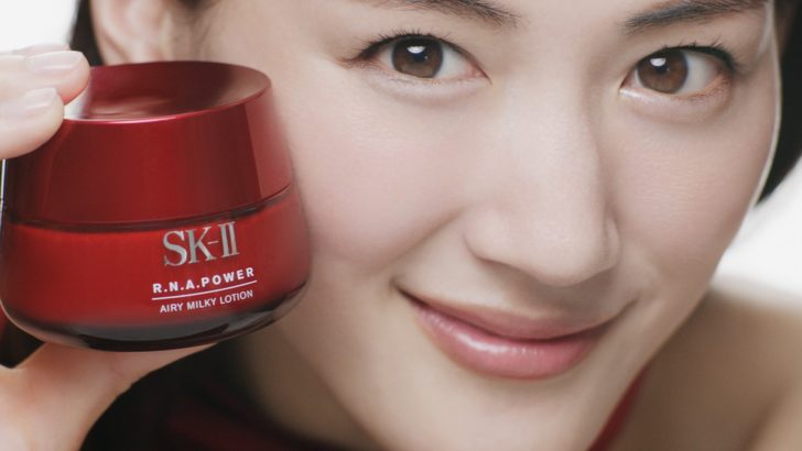 SKII R.N.A. Power Airy Milky Lotion_Haruka Ayase