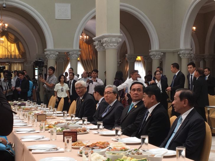 งานเลี้ยงสื่อมวลชนทำเนียบรัฐบาล