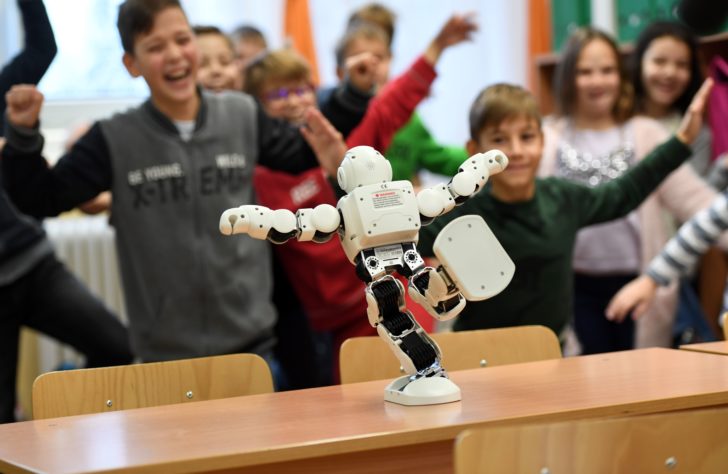 HUNGARY-ROBOT-POLICE-EDUCATION