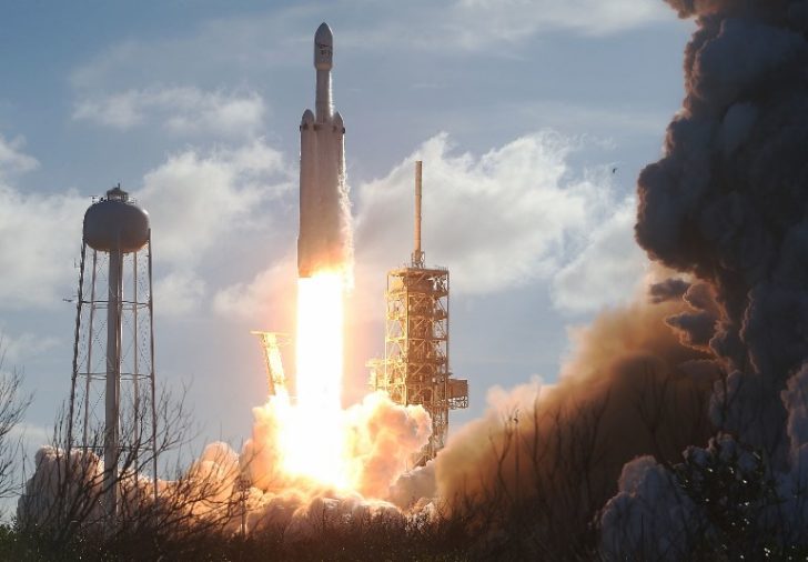 SpaceX To Launch First Heavy Lift Rocket In Demonstration Mission