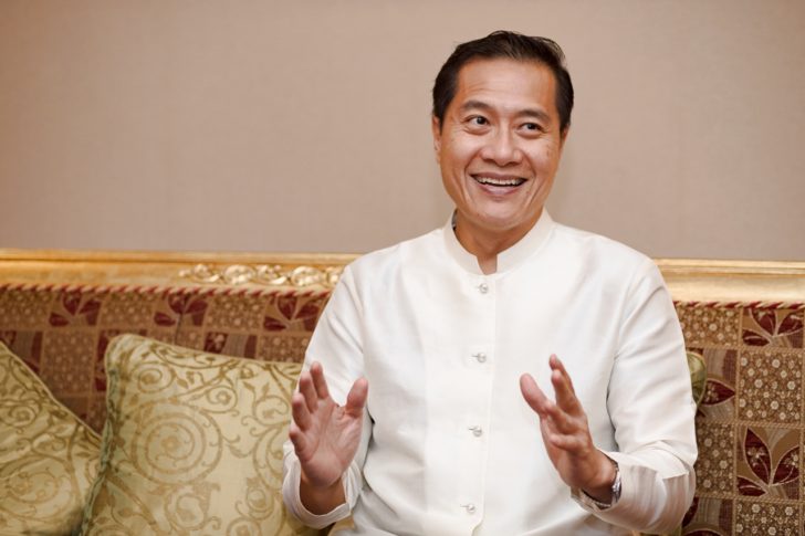 วีระศักดิ์ โควสุรัตน์